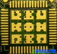 這也是不好的通孔設(shè)計，但部份通孔已經(jīng)用綠漆(mask)蓋上，但仍有部份通孔未塞孔。 