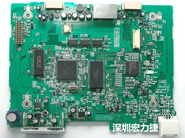 大面積PCB若電子元器件數(shù)量多、重量較重，板材強(qiáng)度不夠時(shí)容易產(chǎn)生PCB中央部凹陷問(wèn)題。
