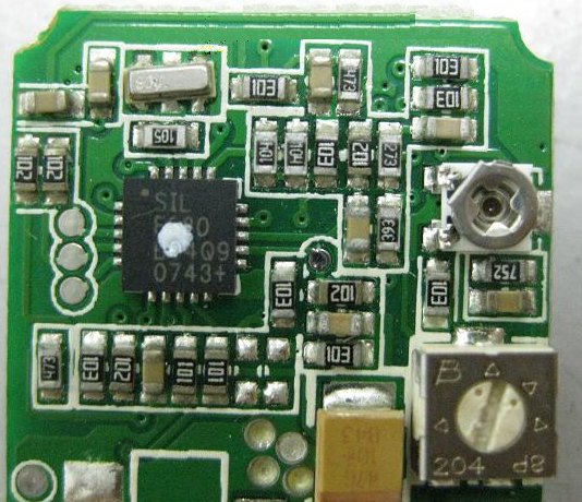 PCBA加工IC元件主要分為DIP及SMD兩大類(lèi)，DIP 插件的IC，SMD (Surface Mount Device) 表面貼裝元件。