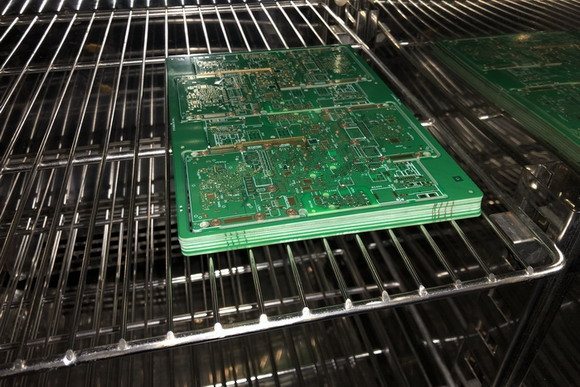 PCB上線前烘烤可以增加焊錫性嗎？