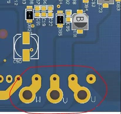 PCB設(shè)計(jì)不僅可以將PCB實(shí)現(xiàn)為即插即用的插件，而且可以增加焊料的厚度以達(dá)到過(guò)大電流的目的。